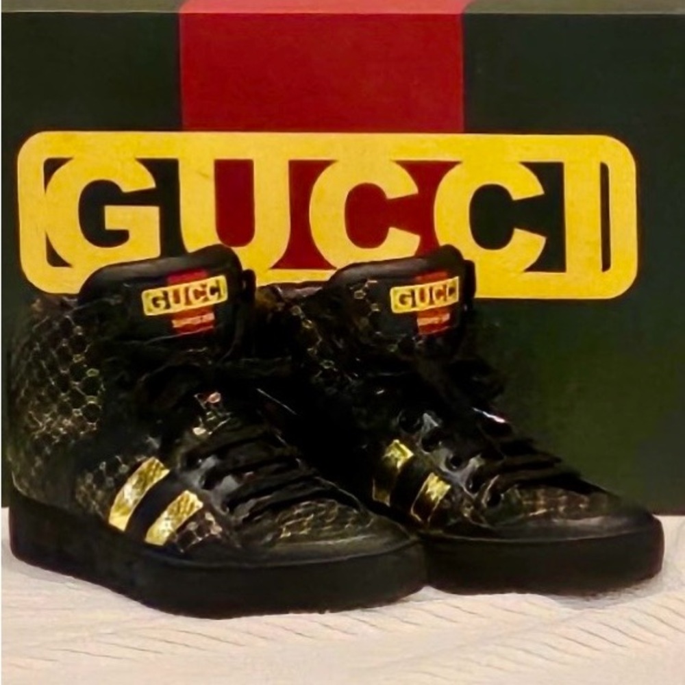 Gucci Black and Gold Women sneakers